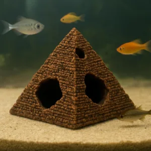 ornamenti a forma di piramide per acquario