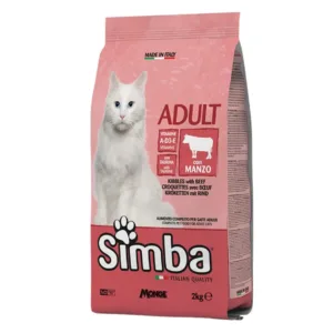 Confezione Simba Adult Gatto Croccantini con Manzo da 2kg con gatto bianco